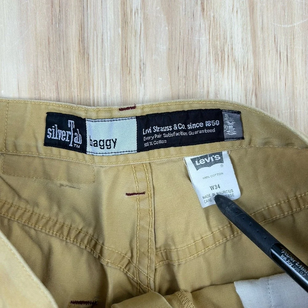 VTG Levi's Silvertab Shorts Men‎ FITS 32Mustard Yellow Thrashed Distress Worn